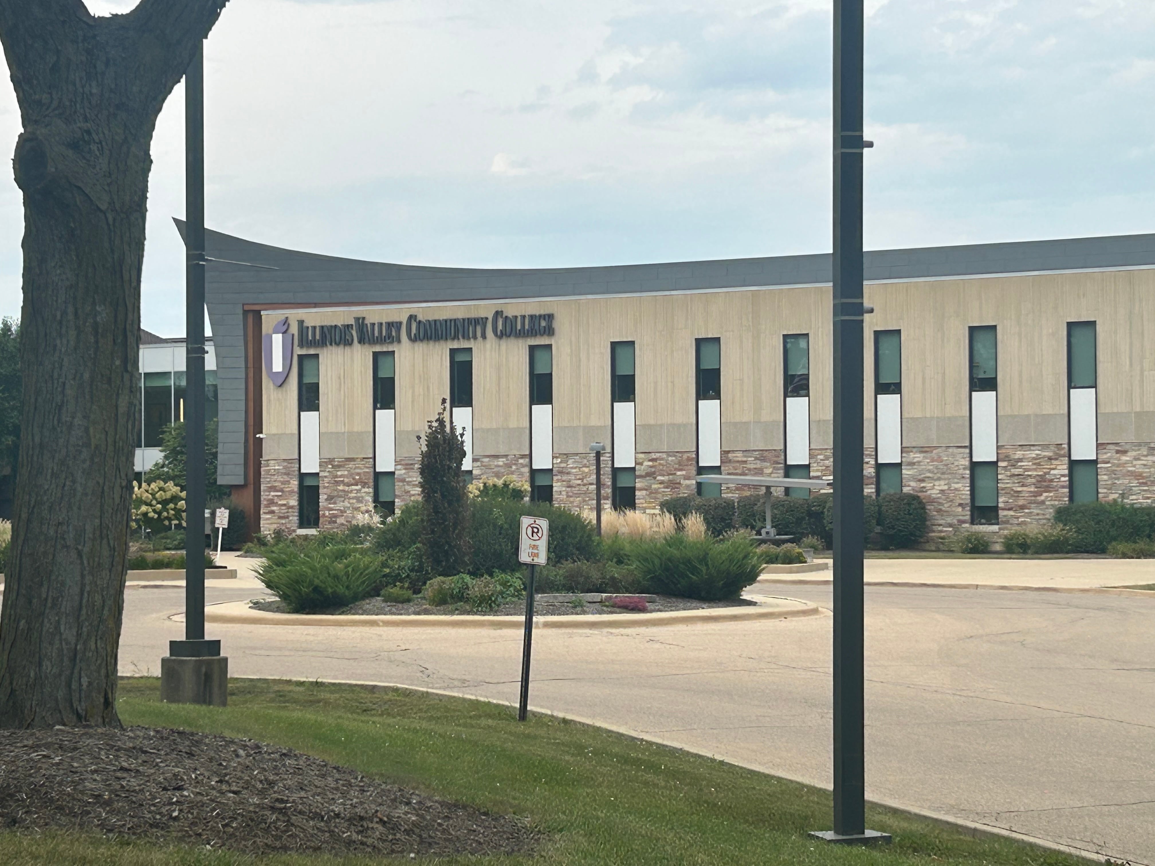 IVCC campuses closed Tuesday for Election Day — Barrington Schools news