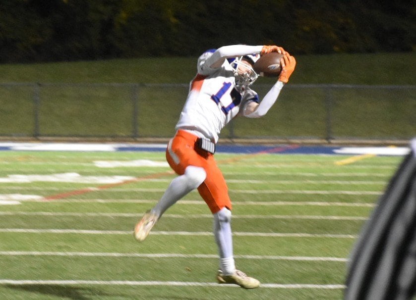 Genoa-Kingston, Hiawatha seasons end with playoff losses: Daily Chronicle football roundup — Barrington Sports news