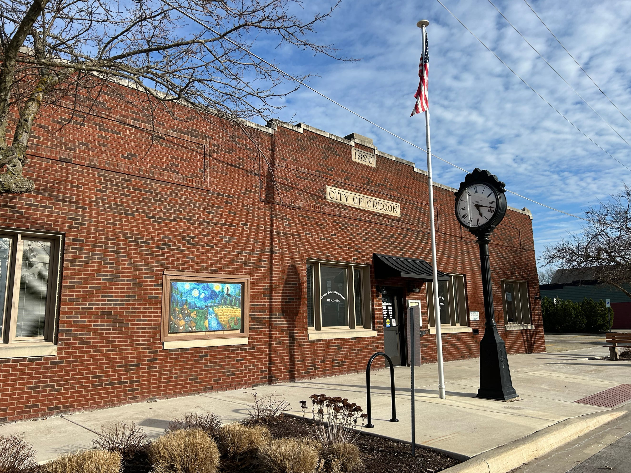 Oregon City Council fills vacant seat following closed session — Barrington Government news