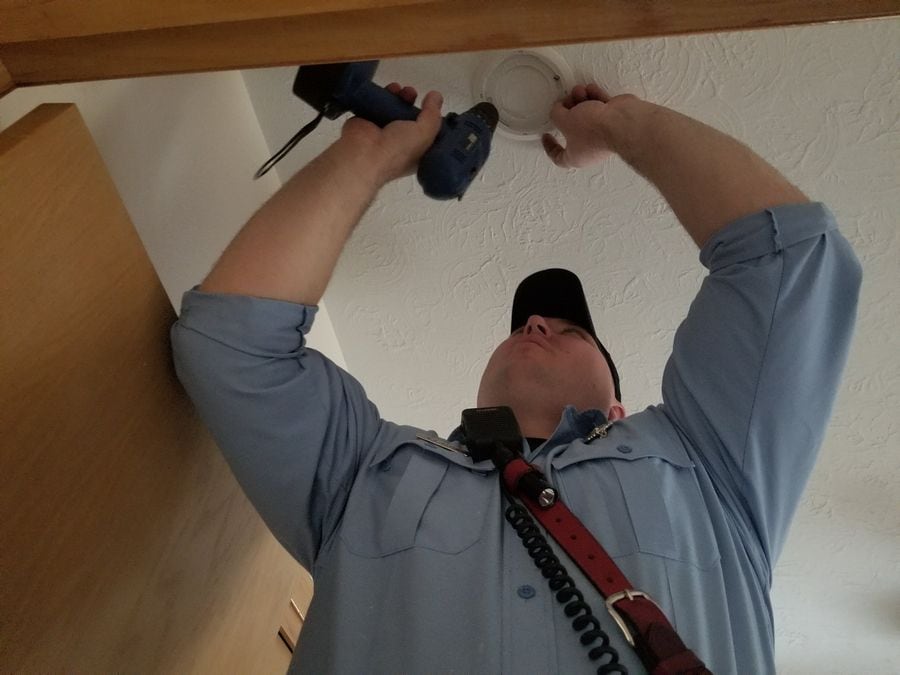 Illinois residents urged to test smoke alarms while turning back clocks this weekend — Barrington Real Estate news